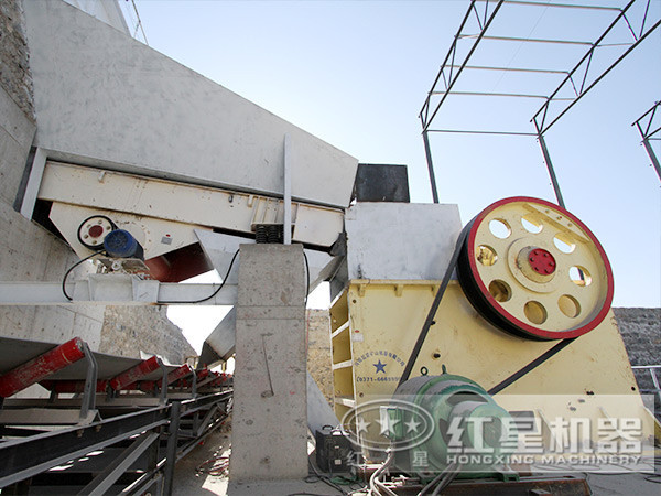 開采石場(chǎng)賺錢嗎？砂石設(shè)備如何選配更劃算？