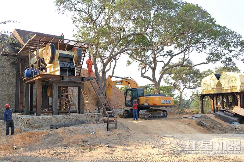 頁巖破碎、制砂海外生產(chǎn)現(xiàn)場搭建中