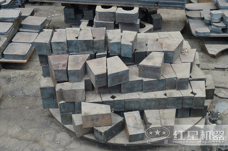 時(shí)產(chǎn)100噸機(jī)制砂整形機(jī)，推薦用HVI制砂機(jī)-好維護(hù)、成品率高