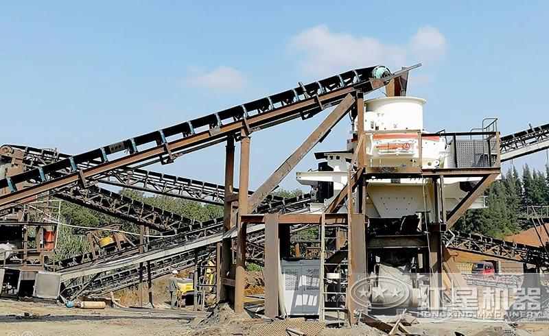 客戶來(lái)廠咨詢：想購(gòu)買(mǎi)日產(chǎn)1000噸的制砂機(jī)，有推薦的型號(hào)嗎？